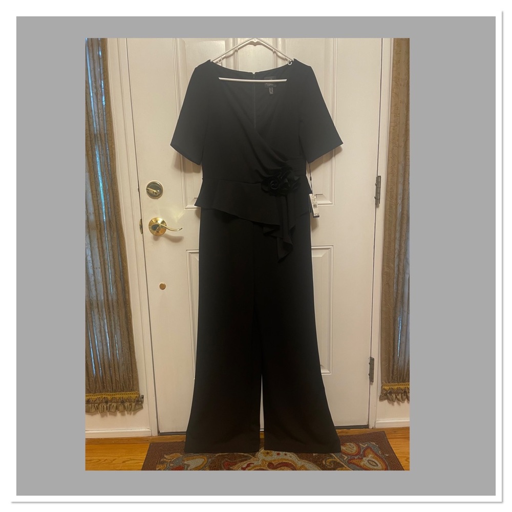 Adrianna Papell women’s jumpsuit. Black. Size 12